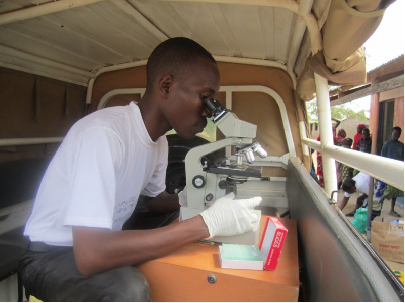 Apoyo a la clínica móvil del centro de salud San Rafael en Emaús, distrito de Tana River, Kenia
